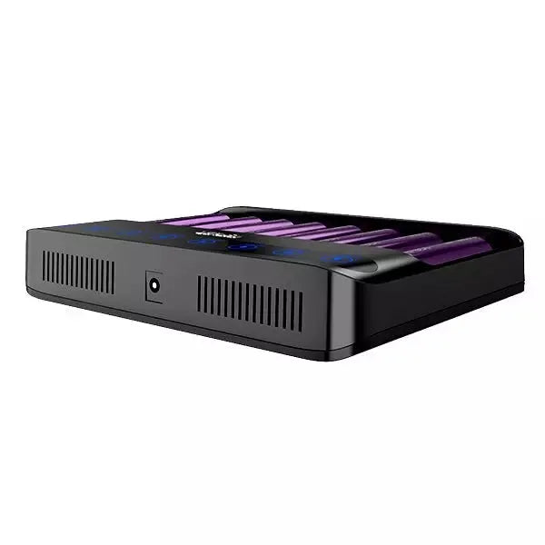 Efest LUSH Q8 LED charger